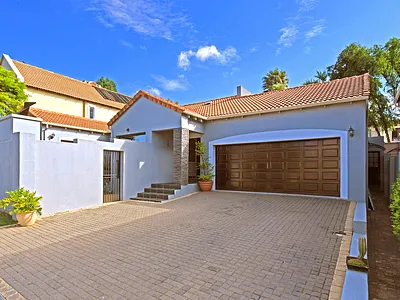 3 Bedroom House For Sale in Sandton - img