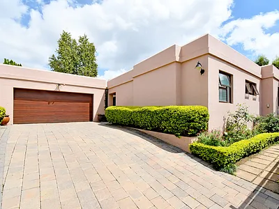 3 Bedroom House For Sale in Sandton - MWpS.webp