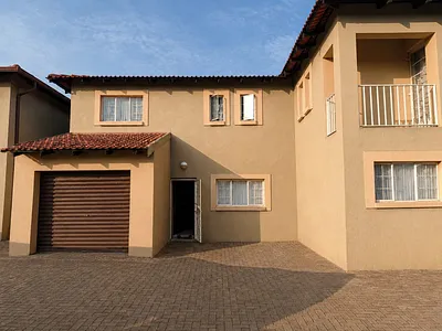 3 Bedroom Apartment For Sale in Rustenburg - 5A98.webp
