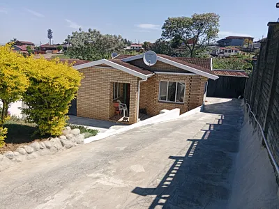 3 Bedroom House For Sale in Pietermaritzburg - bGtE.webp