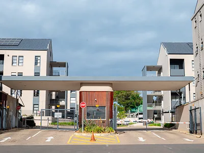 2 Bedroom Apartment To Rent in Amanzimtoti - ikmK.webp
