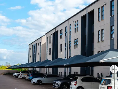 2 Bedroom Apartment For Sale in Amanzimtoti - burg.webp