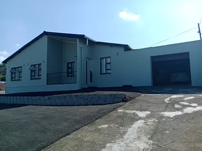 4 Bedroom House For Sale in Pietermaritzburg - kG9T.webp
