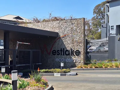 3 Bedroom Townhouse To Rent in Edenvale - img