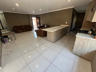 3 Bedroom House For Sale in Alberton - Ehvo.webp