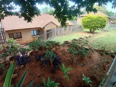 4 Bedroom House For Sale in Rustenburg - edAu.webp