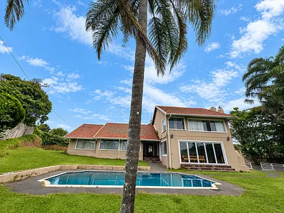 4 Bedroom House For Sale in Amanzimtoti - Qn6I.webp
