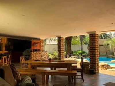 4 Bedroom House To Rent in Benoni - edW7.webp