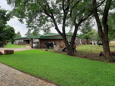 3 Bedroom House For Sale in Vanderbijlpark - ak5b.webp