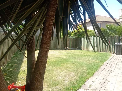 3 Bedroom Apartment To Rent in Rustenburg - 9LTw.webp