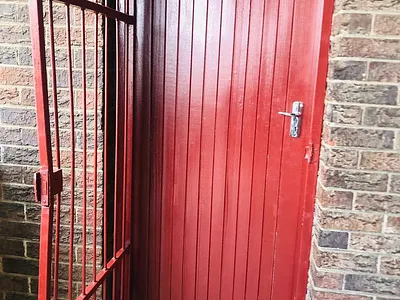 1 Bedroom Apartment To Rent in Johannesburg - SfXv.webp