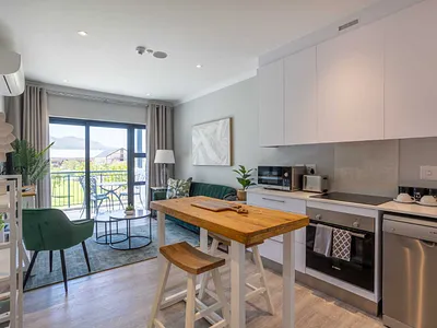 1 Bedroom Apartment For Sale in Val de Vie Estate, Paarl - oyxn.webp