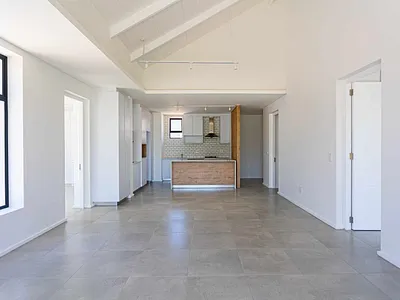 2 Bedroom Apartment For Sale in Paarl - 99eS.webp