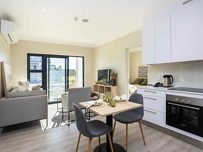 2 Bedroom Apartment For Sale in Paarl - dIbv.webp