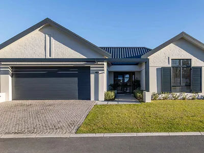 3 Bedroom House To Rent in Paarl - CVMz.webp