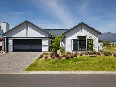 4 Bedroom House To Rent in Pearl Valley Golf Estate, Paarl - yhhB.webp