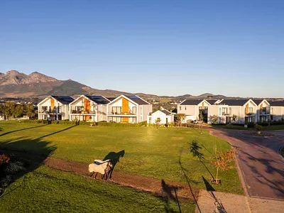 Commercial Property To Rent in Paarl - i6fV.webp