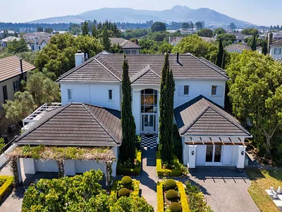 4 Bedroom House For Sale in Val de Vie Estate, Paarl - amx6.webp