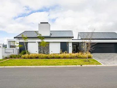 5 Bedroom House To Rent in Val de Vie Estate, Paarl - WFH4.webp