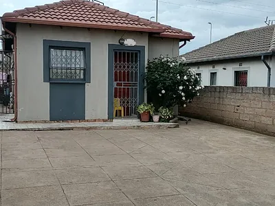 2 Bedroom House For Sale in Midrand - sjRv.webp