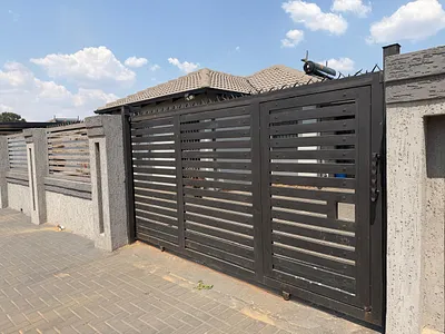 3 Bedroom House For Sale in Benoni - 3rkL.webp