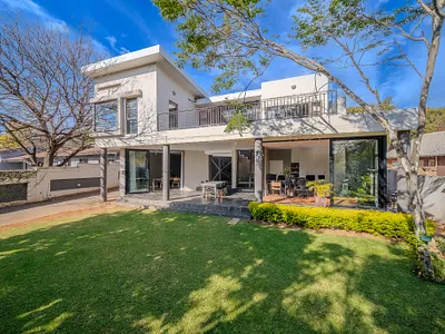 5 Bedroom House For Sale in Pretoria - 4mHn.webp