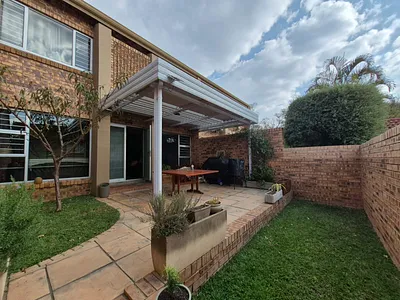 3 Bedroom Townhouse To Rent in Pretoria - RFt4.webp
