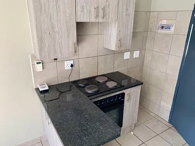 2 Bedroom Apartment For Sale in Pretoria - 1rmV.webp