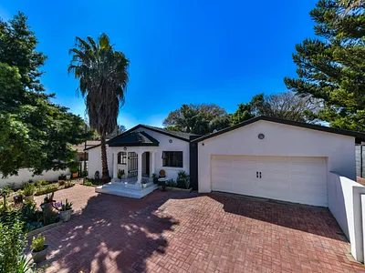 5 Bedroom Townhouse For Sale in Pretoria - 3Fil.webp