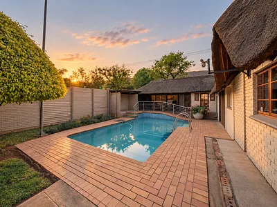 5 Bedroom House For Sale in Pretoria - NZth.webp