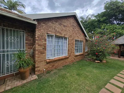 3 Bedroom Townhouse To Rent in Pretoria - MgdW.webp