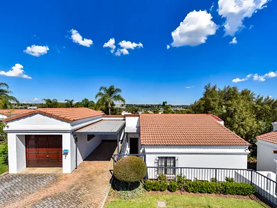 2 Bedroom Townhouse For Sale in Pretoria - vvgI.webp