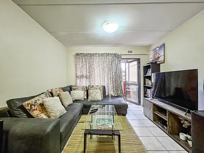 2 Bedroom Apartment For Sale in Pretoria - CnHS.webp