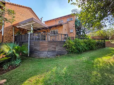 2 Bedroom Townhouse For Sale in Pretoria - U6qM.webp