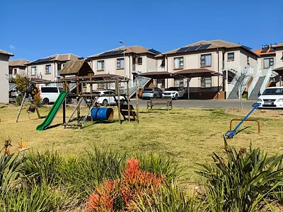 2 Bedroom Townhouse For Sale in Centurion - Gn1k.webp