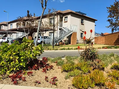 2 Bedroom Townhouse For Sale in Centurion - yAqp.webp