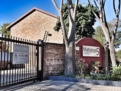 2 Bedroom Apartment For Sale in Pretoria - y3mp.webp