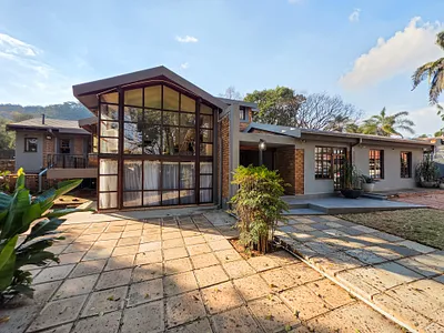 4 Bedroom House For Sale in Pretoria - zhmH.webp