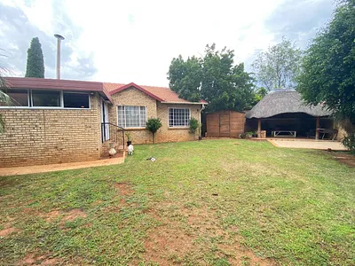 3 Bedroom Townhouse To Rent in Pretoria - img