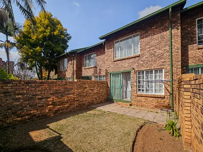 2 Bedroom Apartment For Sale in Pretoria - PQMy.webp