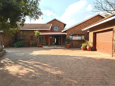 Farm For Sale in Wonderboom - 1rZW.webp
