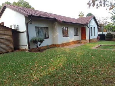 3 Bedroom House To Rent in Pretoria - otaS.webp