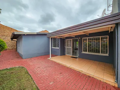 3 Bedroom House To Rent in Pretoria - img