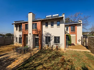 4 Bedroom House For Sale in Pretoria - ENdE.webp