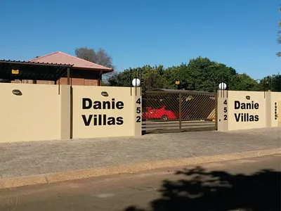 2 Bedroom Townhouse For Sale in Pretoria - Qx8R.webp