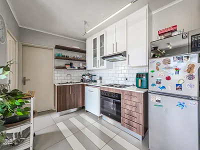2 Bedroom Apartment For Sale in Pretoria - nFK1.webp