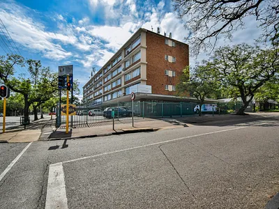 1.5 Bedroom Apartment For Sale in Pretoria - JYv3.webp