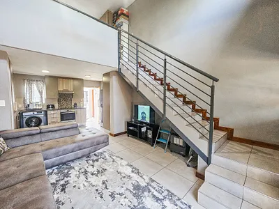 1 Bedroom Apartment For Sale in Pretoria - fJAi.webp