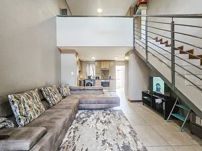 1 Bedroom Apartment For Sale in Pretoria - r9Z7.webp