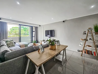 2 Bedroom Apartment For Sale in Pretoria - j7y9.webp